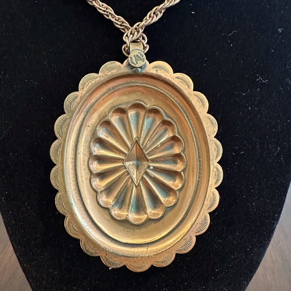 Vintage 25” Signed Van Dell Copper Necklace with Hand-Etched Copper Pendant - Picture 3 of 6